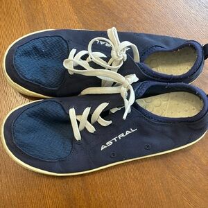 Astral Loyal EU 42.5 / size 10 women blue sneakers (everyday, boat and water)GUC